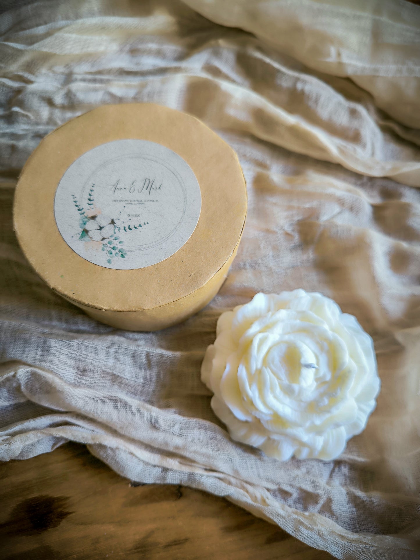 CAJA FLORAL - VELA PEONÍA AROMÁTICA