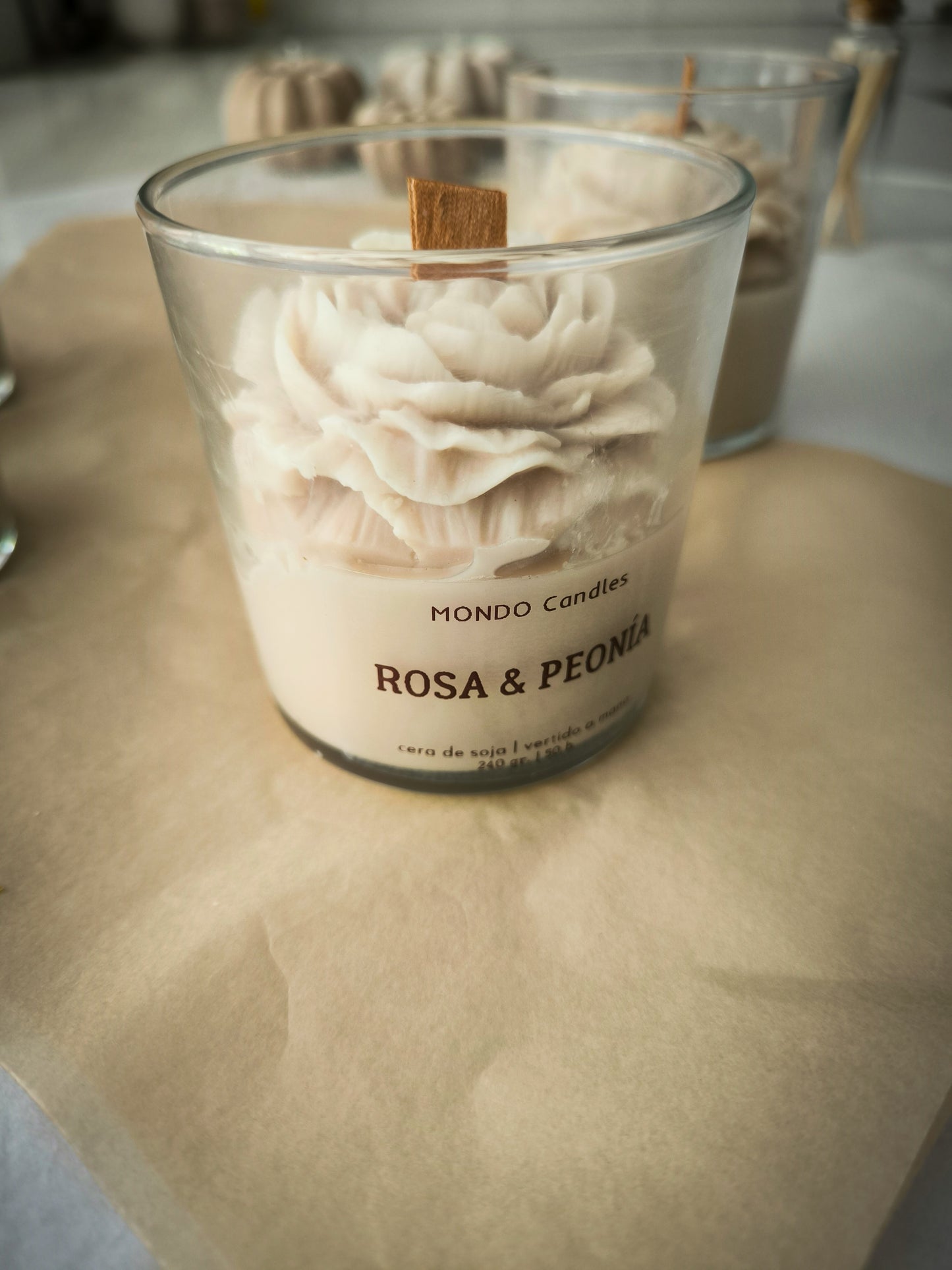 VELA PEONÍA EN VASO