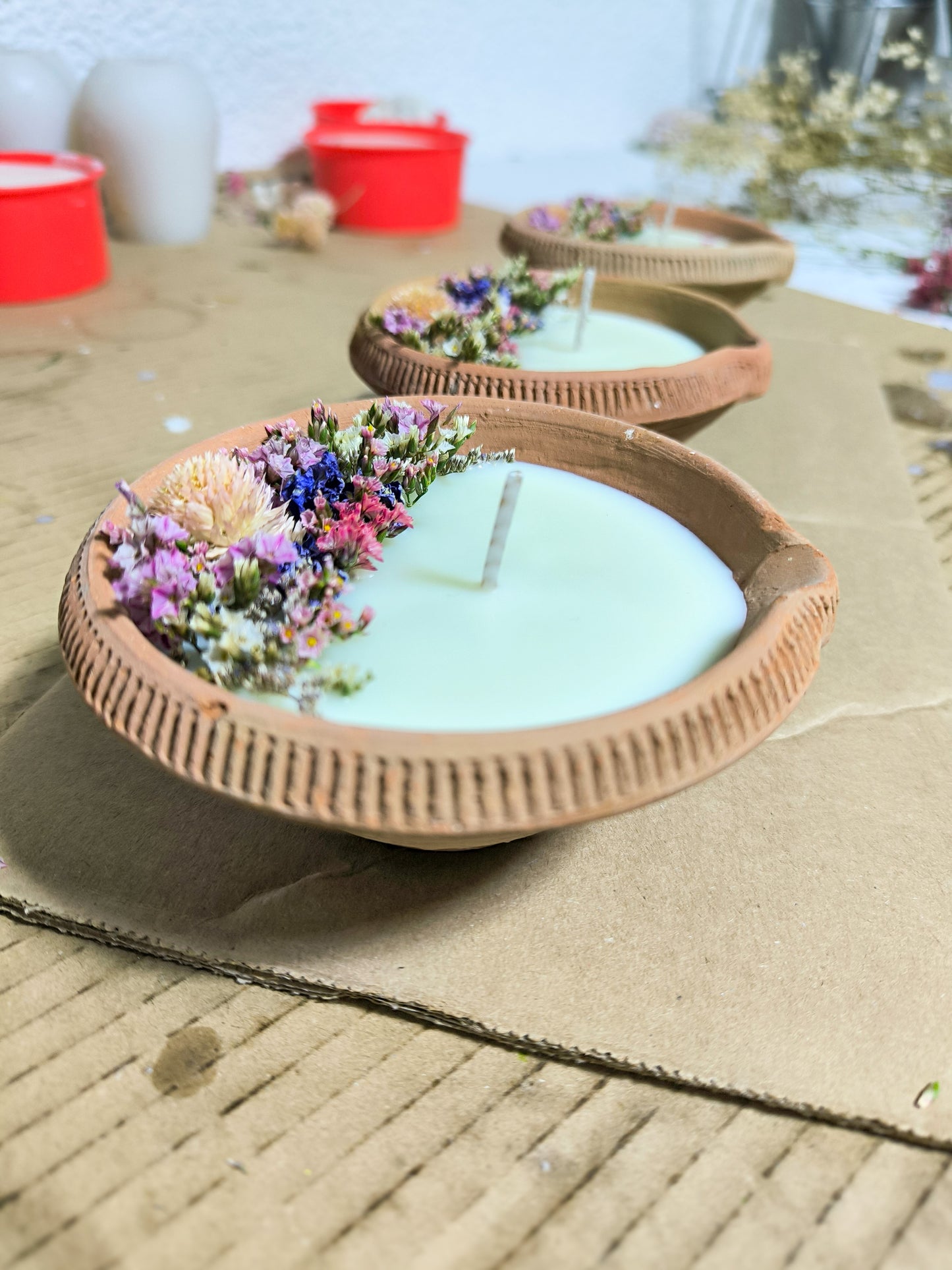 TALLER DE VELAS - aromáticas y artesanas