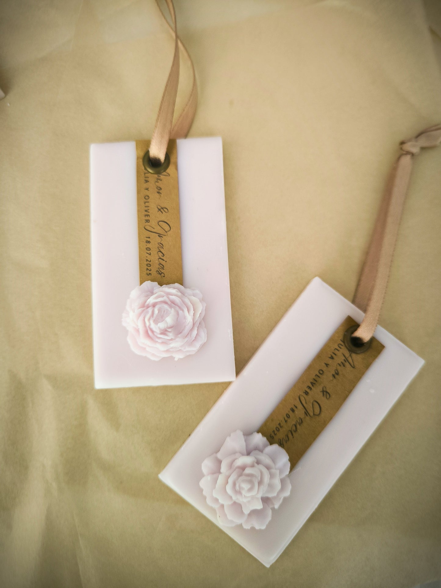 AMBIENTADOR SÓLIDO FLORES DE CERA