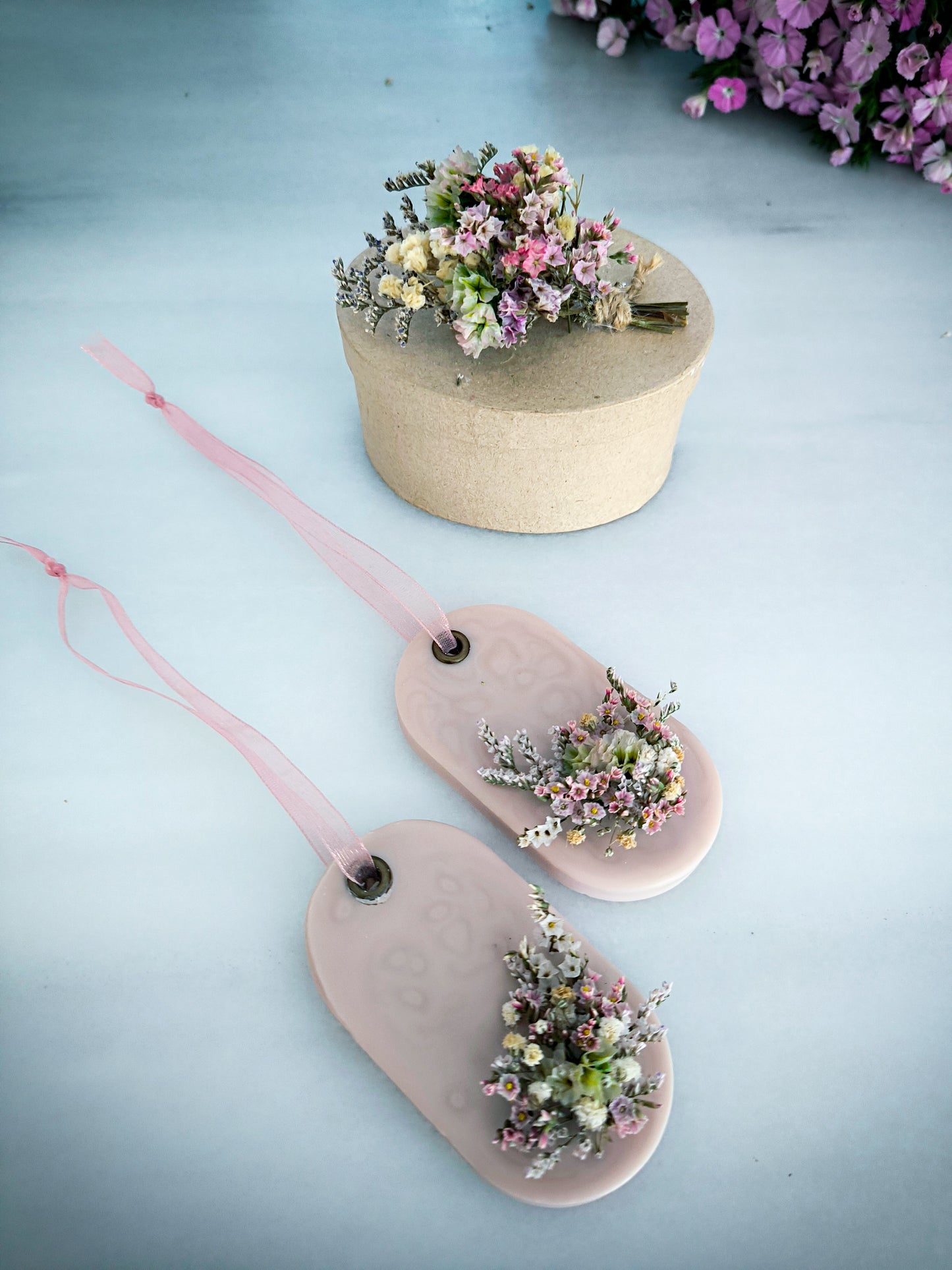 BARRA AROMÁTICA OVALADA + CAJA FLORAL