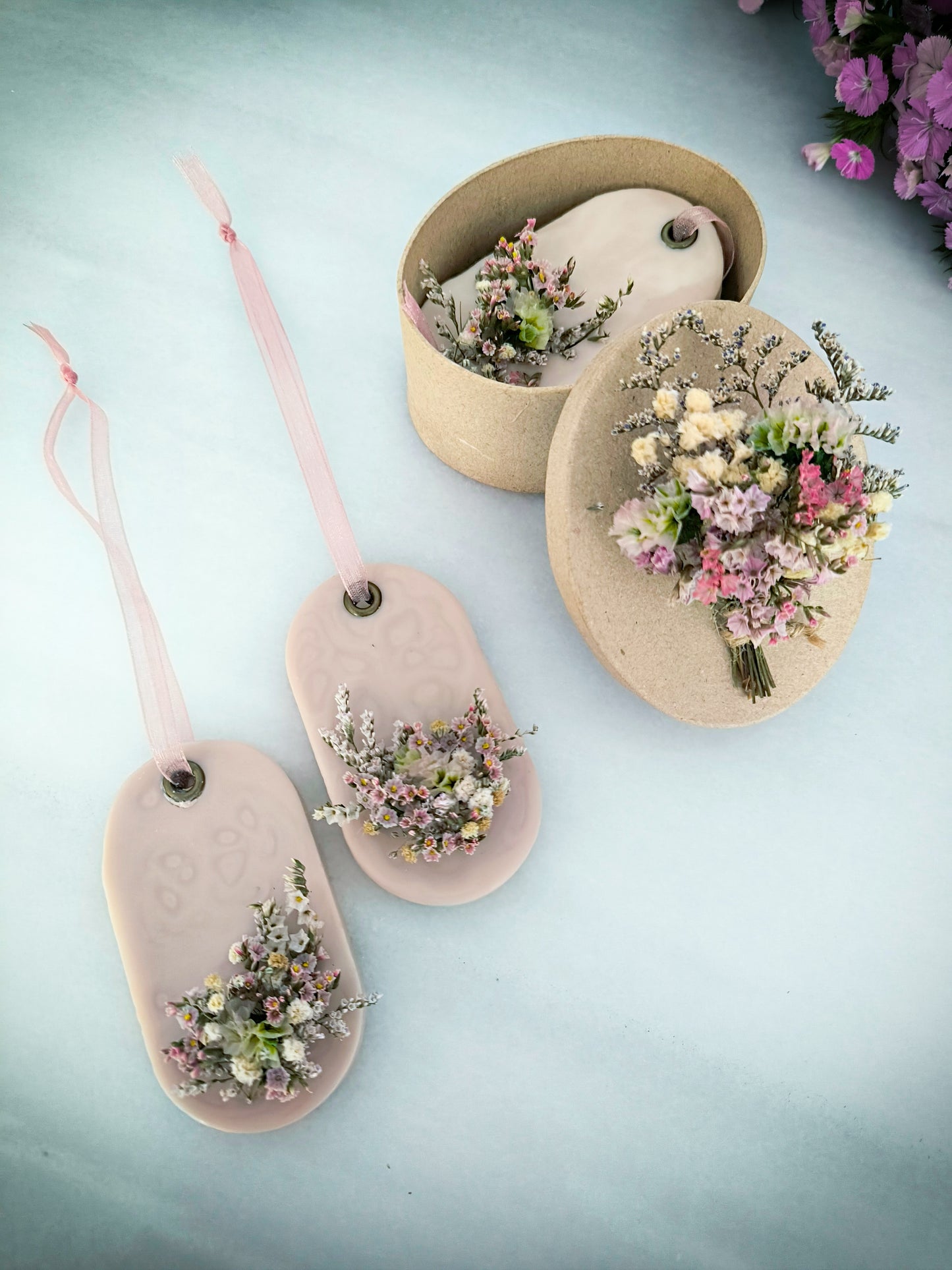 BARRA AROMÁTICA OVALADA + CAJA FLORAL