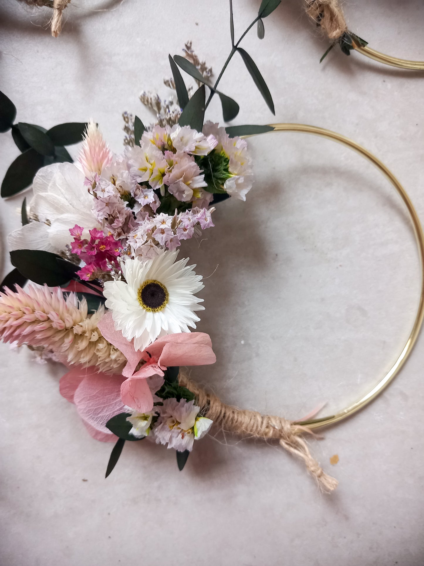 ARO FLORAL METÁLICO