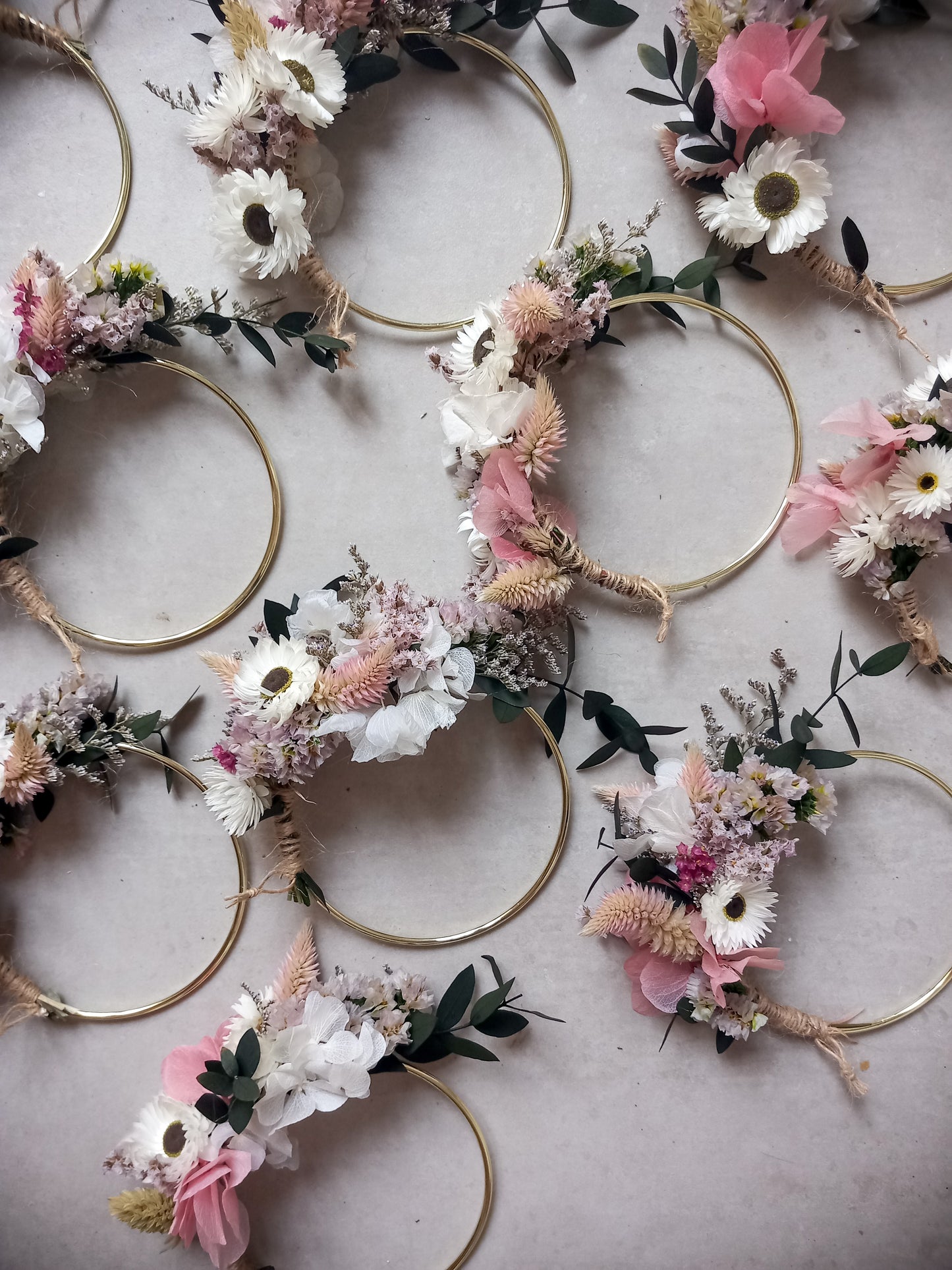 ARO FLORAL METÁLICO