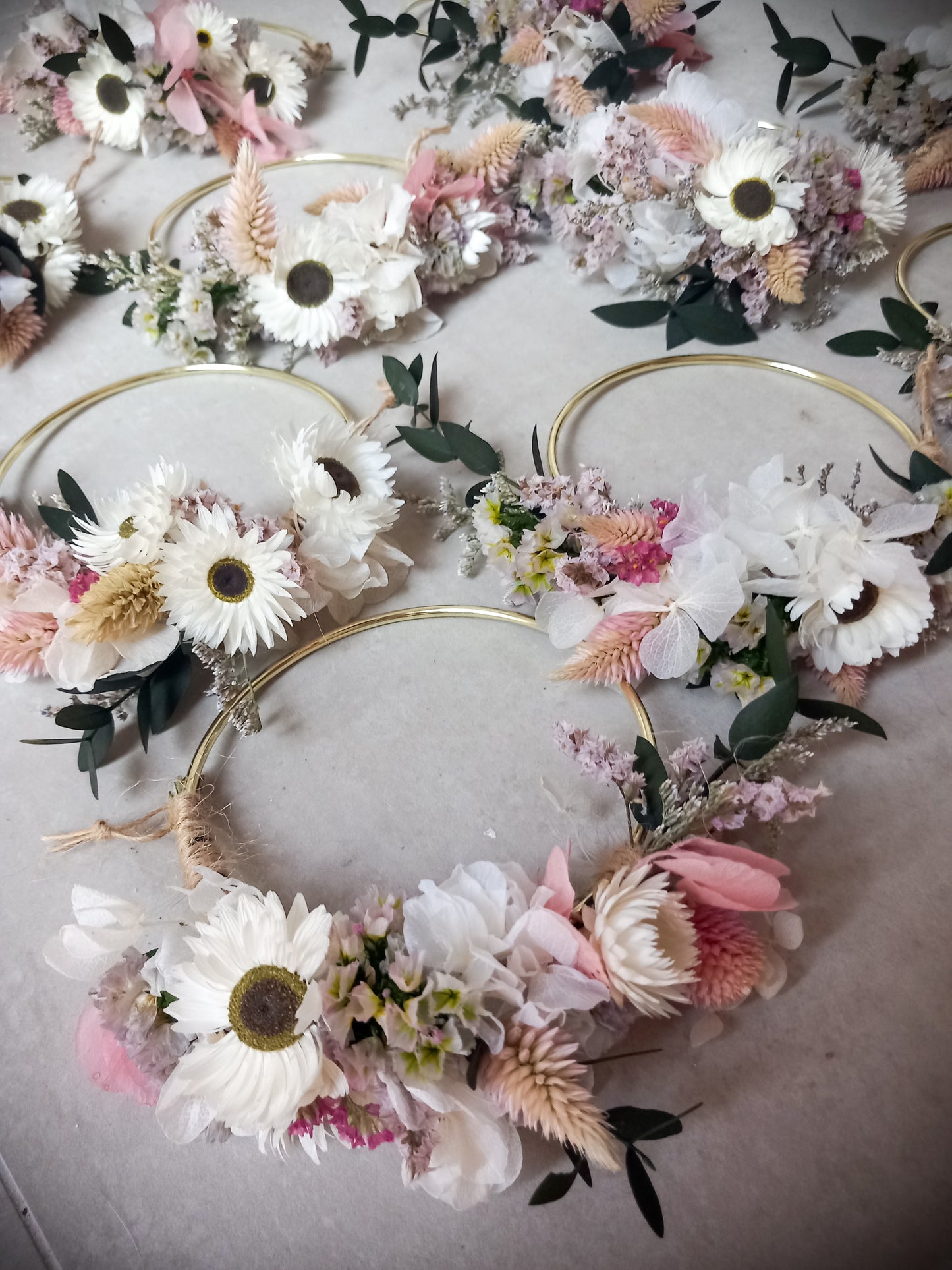 ARO FLORAL METÁLICO