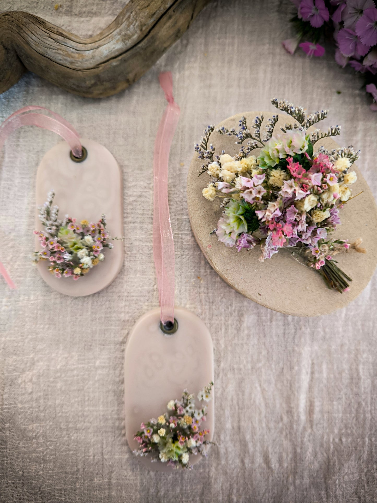 BARRA AROMÁTICA OVALADA + CAJA FLORAL