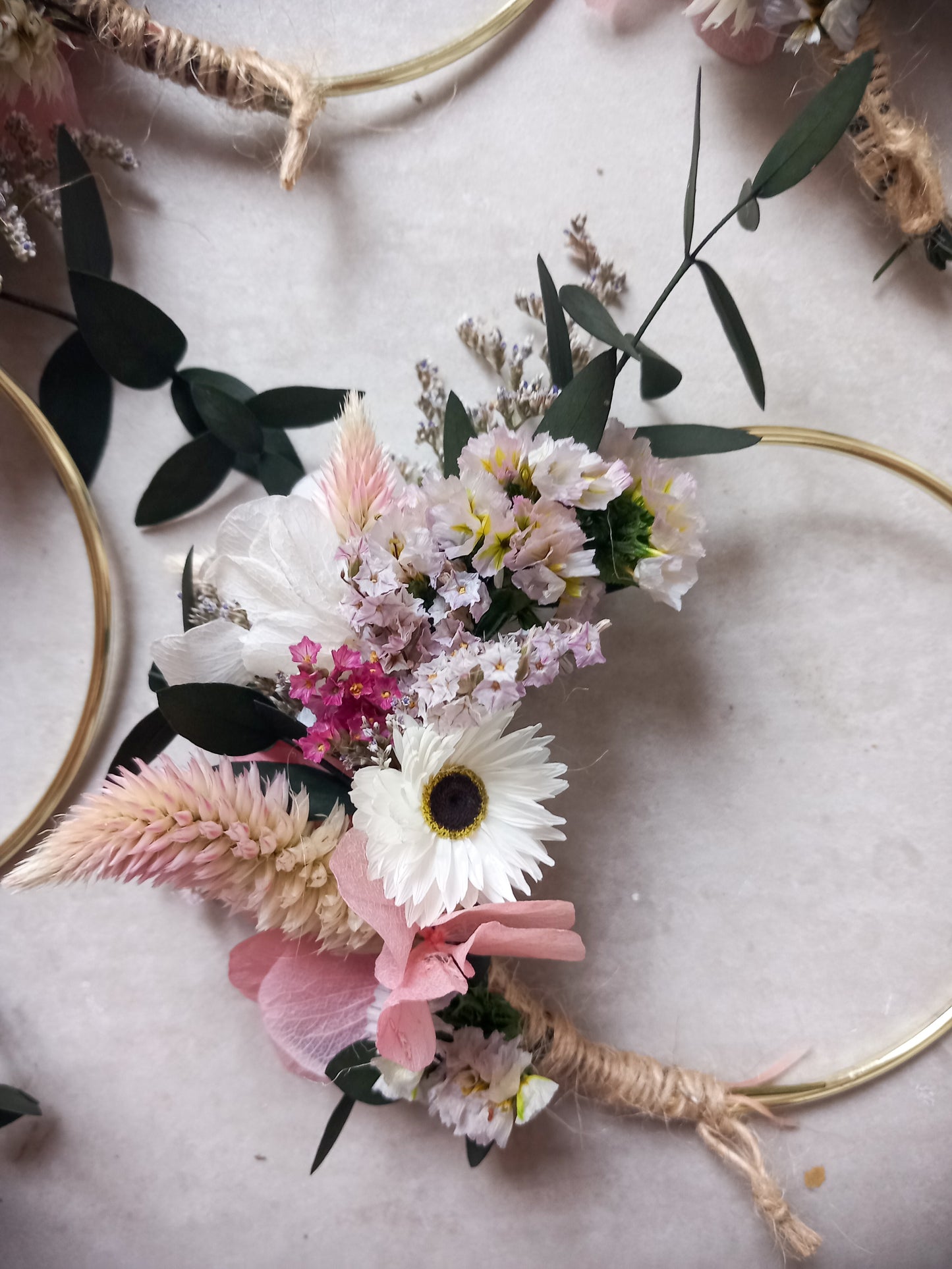 ARO FLORAL METÁLICO