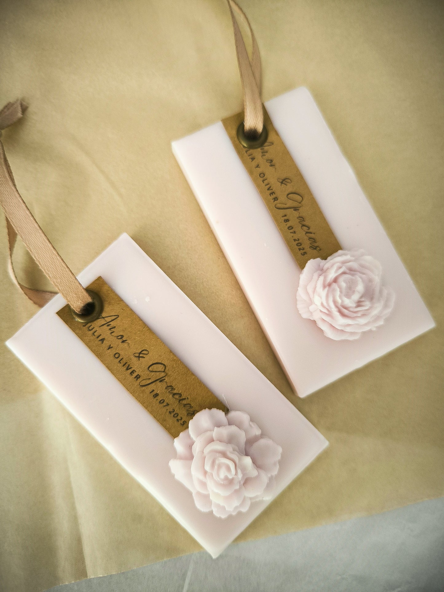 AMBIENTADOR SÓLIDO FLORES DE CERA