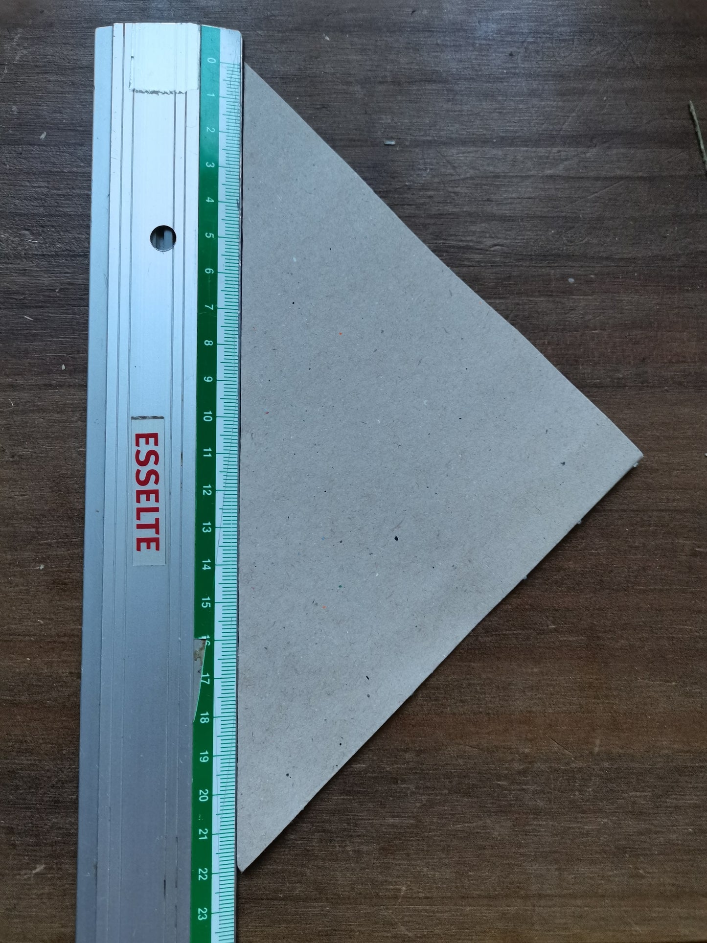 CONOS DE PAPEL KRAFT